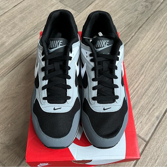 Nike Air Max Correlate - Picture 4 of 9